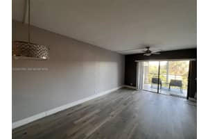 9440 Sw 8th St 320, Boca Raton