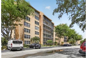 3771 Environ Blvd 346, Lauderhill