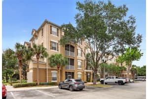 3332 Robert Trent Jones Dr 40203, Orlando