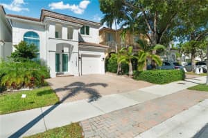 11583 Nw 69th Ter, Doral