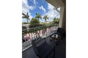7266 Sw 88th St A203, Miami
