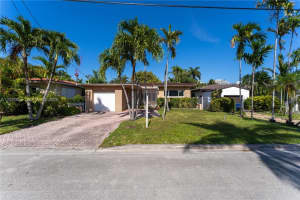 9225 Byron Ave, Surfside 9225 Byron Ave, Surfside