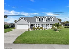 407 Sw 37 St, Cape Coral