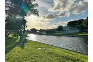 8309 Nw 59th Place, Tamarac