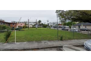 240 Sw 7th Ave, Miami