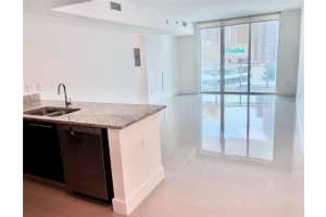 950 Brickell Bay Dr 1701, Miami