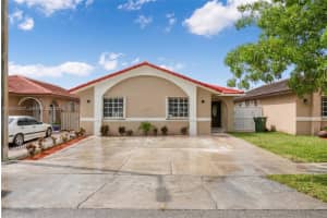 3254 W 78th Street, Hialeah
