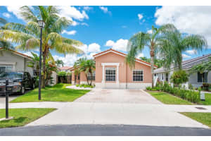 16452 Sw 99th Ln 16452, Miami 16452 Sw 99th Ln 16452, Miami