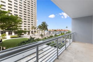 335 S Biscayne Blvd 802, Miami 335 S Biscayne Blvd 802, Miami