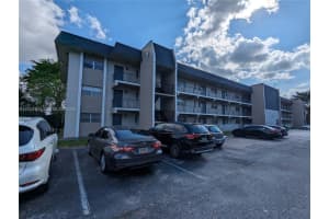 8020 Fairview Dr 301, Tamarac 8020 Fairview Dr 301, Tamarac