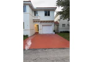 14816 Sw 104th St 89, Miami