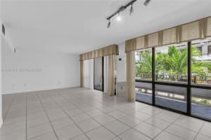 13951 Kendale Lakes Cir 208a, Miami 13951 Kendale Lakes Cir 208a, Miami
