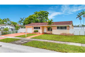 2501 Ne 209th Ter, Miami