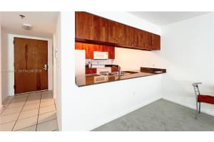 1200 Brickell Bay Drive 2814, Miami