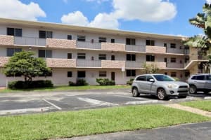 5985 Del Lago Cir 215, Sunrise
