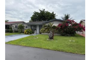 7311 Nw 57th Dr, Tamarac