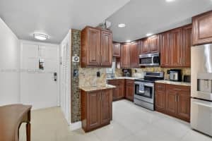 8941 S Hollybrook Blvd 205, Pembroke Pines 8941 S Hollybrook Blvd 205, Pembroke Pines