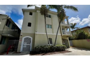 1025 Sw 7th Ave 5, Miami