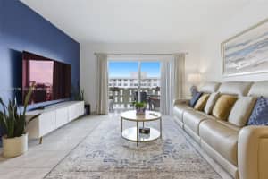 4330 Hillcrest Dr 916, Hollywood 4330 Hillcrest Dr 916, Hollywood
