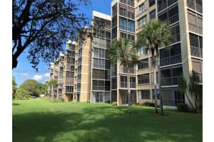 16300 Golf Club Rd 105, Weston 16300 Golf Club Rd 105, Weston