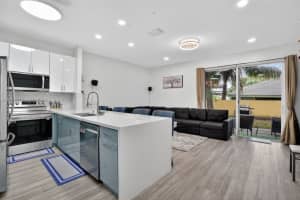 8904 Sw 19th St, Miramar