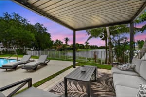 480 Cambridge Dr, Weston 480 Cambridge Dr, Weston