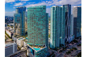 888 Biscayne Blvd 4011, Miami