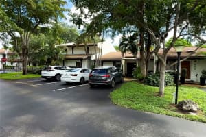 505 Ne 199th Ln 2a, Miami 505 Ne 199th Ln 2a, Miami