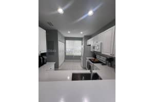 681 Nw 42nd Ave, Plantation