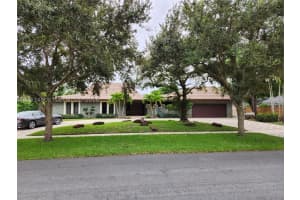 5860 Sw 8th Street, Plantation
