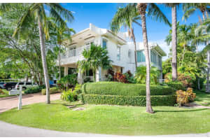 650 Curtiswood Drive, Key Biscayne