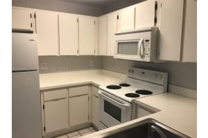 9810 Hammocks Blvd 202, Miami 9810 Hammocks Blvd 202, Miami