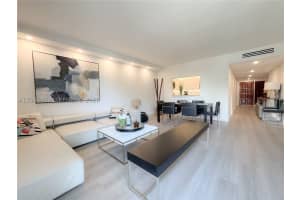 101 Crandon Blvd 170 170, Key Biscayne