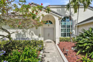 2863 E Abiaca Circle, Davie