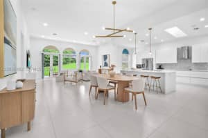 2163 Bay Court, Weston
