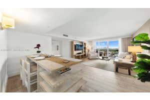 102 24 1545 1545, Miami Beach 102 24 1545 1545, Miami Beach