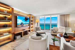 102 24 1222 1222, Miami Beach 102 24 1222 1222, Miami Beach