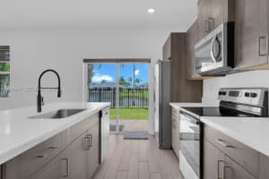805 Se 18th Street, Homestead 805 Se 18th Street, Homestead