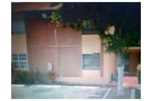 8430 Nw 8 St A-11, Miami