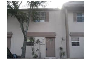 8245 Fairway Rd E, Sunrise