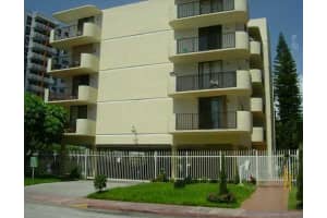 1673 Bay Rd 406, Miami Beach