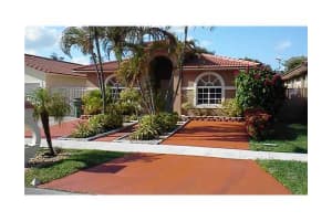 3149 W 77 Pl, Hialeah