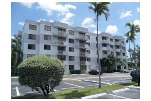 8251 Nw 8 St 311, Miami