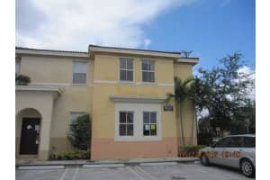 8025 W 36 Av 6, Hialeah