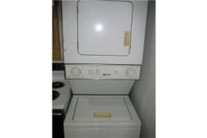 383 E 4 Av 8, Hialeah