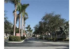 21085 Ne 34 Av 106-1, Aventura