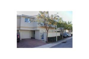 8476 Lagos De Campo Bl 8476, Tamarac