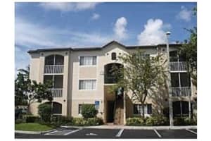 7400 Nw 4th St 304, Plantation