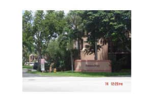 8230 Nw 191 St 26-b, Miami