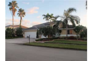19830 Nw 9th Dr, Pembroke Pines